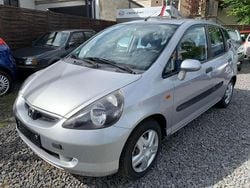 Silbermetallic Gebraucht 2002 Honda Jazz LS Kleinwagen | 3.990 € (Etwas zu teuer)