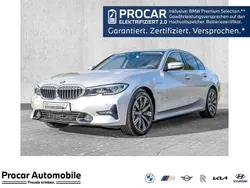 Glaciersilber metallic Gebraucht 2021 BMW 330e Sport Line Limousine | 30.495 € (Etwas zu teuer)