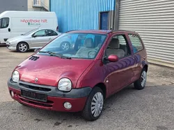 Rot Gebraucht 2002 Renault Twingo Kleinwagen | 1.200 € (Superpreis)