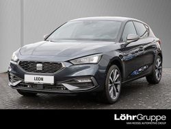 Grau Neu 2025 Seat Leon FR Limousine | 34.870 € (Teuer)