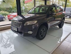 Grey metallic Gebraucht 2011 Toyota RAV4 Basis SUV | 11.290 € (Teuer)