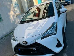 Weiß Gebraucht 2020 Toyota Yaris Kleinwagen | 10.499 € (Fairer Preis)