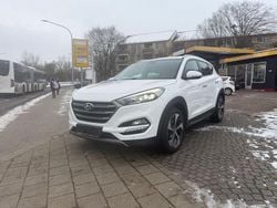 Weiß Gebraucht 2017 Hyundai Tucson Premium SUV | 13.000 € (Guter Preis)