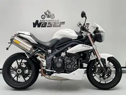 Weiss Gebraucht 2011 Triumph Moss | 6.590 €