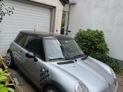 Silber Gebraucht 2002 Mini Cooper Kleinwagen | 2.000 € (Etwas zu teuer)