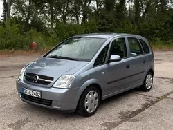 Silber Gebraucht 2003 Opel Meriva Van / Kleinbus | 3.999 € (Etwas zu teuer)