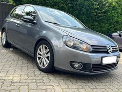 Grau Gebraucht 2011 VW Golf VI Style Kleinwagen | 5.990 € (Fairer Preis)