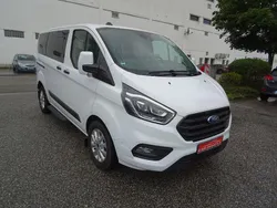 Weiß Gebraucht 2020 Ford Tourneo Custom Van / Kleinbus | 29.900 € (Fairer Preis)