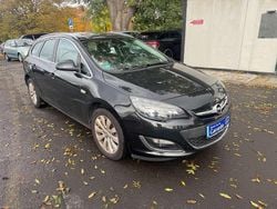 Graphitschwarz/carbon Gebraucht 2015 Opel Astra Exklusiv Kombi | 6.990 € (Guter Preis)