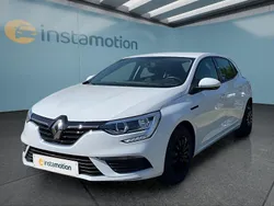 Weiß Gebraucht 2019 Renault Mégane IV Limousine | 13.399 € (Fairer Preis)