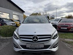 Polarsilber Gebraucht 2017 Mercedes B220 Edition Van / Kleinbus | 21.950 € (Fairer Preis)
