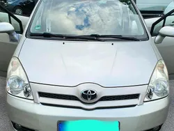 Silber Gebraucht 2006 Toyota Corolla Verso Van / Kleinbus | 2.300 € (Fairer Preis)