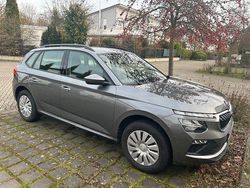 Grau Gebraucht 2025 Skoda Kamiq Essence SUV | 19.490 € (Guter Preis)