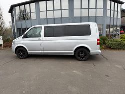 Silber Gebraucht 2009 VW Caravelle Van / Kleinbus | 19.900 €