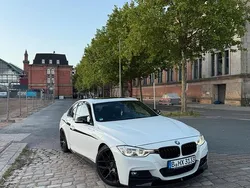 Weiß Gebraucht 2017 BMW 328 Limousine | 19.850 €