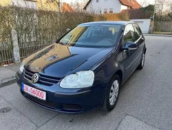 Blau Gebraucht 2005 VW Golf V Trendline Kleinwagen | 2.950 € (Etwas zu teuer)