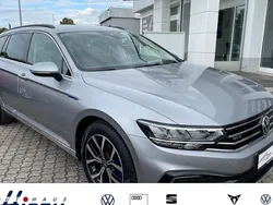 Silbern Gebraucht 2021 VW Passat GTE Kombi | 22.246 € (Etwas zu teuer)