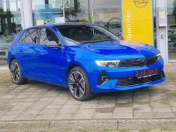 Grau Gebraucht 2021 Opel Combo Life Ultimate Van / Kleinbus | 25.925 €