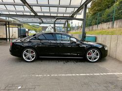 Schwarz Gebraucht 2013 Audi A8 Exclusive Limousine | 21.900 €