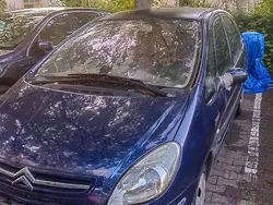 Blau Gebraucht 2004 Citroën Xsara Picasso Van / Kleinbus | 850 €