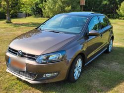 Braun Gebraucht 2013 VW Polo Life Kleinwagen | 7.850 € (Etwas zu teuer)
