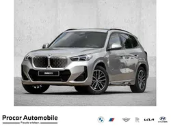 Spacesilber metallic Neu 2025 BMW iX1 M Sport SUV | 54.990 € (Guter Preis)