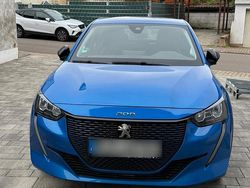 Blau Gebraucht 2022 Peugeot e-208 Active Kleinwagen | 16.900 € (Fairer Preis)