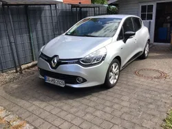 Silber Gebraucht 2016 Renault Clio IV LIMITED Limousine | 7.500 € (Guter Preis)