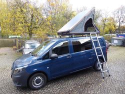 Blau Gebraucht 2017 Mercedes Vito Van / Kleinbus | 13.950 € (Fairer Preis)