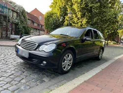 Schwarz Gebraucht 2005 Mercedes C180 Limousine | 2.500 € (Guter Preis)