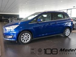 Blau Gebraucht 2017 Ford Grand C-Max Titanium Van / Kleinbus | 8.900 € (Guter Preis)