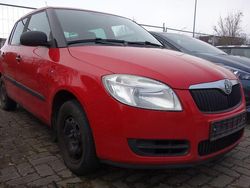 Rot Gebraucht 2009 Skoda Fabia Classic Limousine | 1.690 € (Guter Preis)