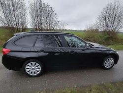 Schwarz Gebraucht 2019 BMW 318 Advantage Kombi | 13.500 € (Superpreis)