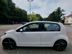 Weiß Gebraucht 2017 VW up! Kleinwagen | 7.700 € (Fairer Preis)