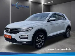 Pure white Gebraucht 2021 VW T-Roc Active SUV | 25.490 € (Fairer Preis)
