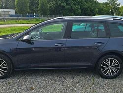 Night blue metallic Gebraucht 2016 VW Golf VII Allstar Kombi | 11.790 € (Fairer Preis)