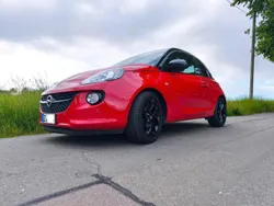 Rot Gebraucht 2014 Opel Adam Kleinwagen | 10.500 € (Etwas zu teuer)