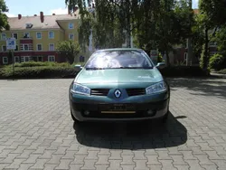 Grün Gebraucht 2004 Renault Mégane II Limousine | 3.499 € (Teuer)