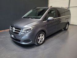 Flintgrau metallic Gebraucht 2015 Mercedes V220 Avantgarde Van / Kleinbus | 31.950 € (Fairer Preis)