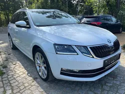 Weiß Gebraucht 2019 Skoda Octavia Premium Edition Kombi | 12.990 € (Guter Preis)