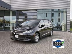 Brilliant black crystal pearl Neu 2025 Chrysler Voyager Van / Kleinbus | 59.450 €