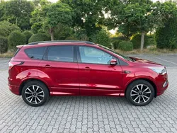 Rot Gebraucht 2018 Ford Kuga ST-Line SUV | 14.699 € (Superpreis)