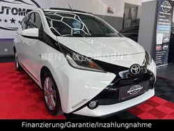 Weiß Gebraucht 2015 Toyota Aygo X-wave Kleinwagen | 7.499 € (Fairer Preis)