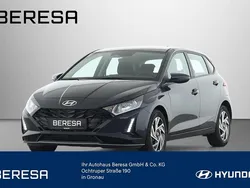 Schwarz Neu 2024 Hyundai i20 Trend Limousine | 21.490 € (Guter Preis)