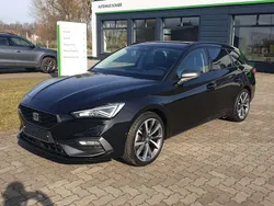 Mitternachts schwarz metallic Gebraucht 2022 Seat Leon FR Kombi | 21.900 € (Fairer Preis)