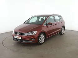 Rot Gebraucht 2019 VW Golf Sportsvan Highline Van / Kleinbus | 18.460 € (Fairer Preis)