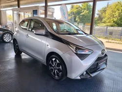 Silber Gebraucht 2021 Toyota Aygo Business Edition Kleinwagen | 11.490 € (Fairer Preis)