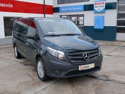 Grün Gebraucht 2021 Mercedes Vito Van | 29.950 €