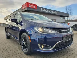 Blau Gebraucht 2017 Chrysler Pacifica SUV | 27.290 € (Teuer)