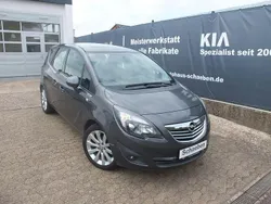Grau Gebraucht 2012 Opel Meriva Innovation Van / Kleinbus | 8.390 € (Teuer)